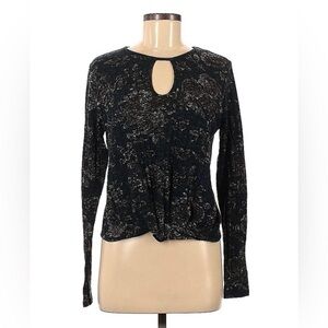 Daytrip Long Sleeve Crop Top Keyhole Neck Size Medium